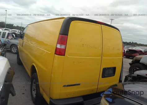 2016 Chevrolet Express 2500 Work Van z USA, uszkodzony, nr VIN 1GCWGAFF1G1313456